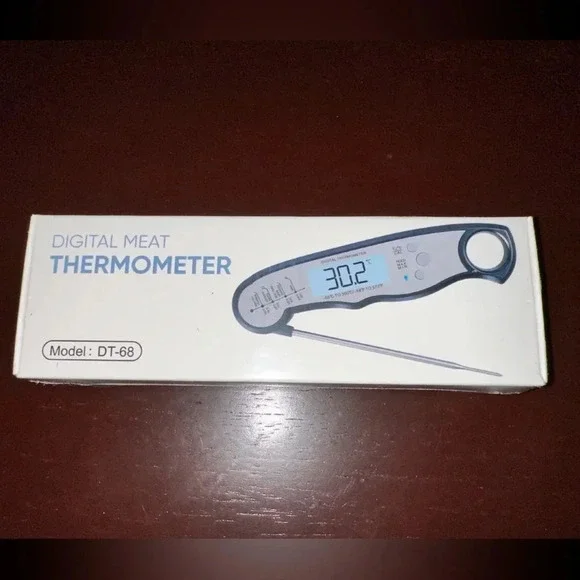 NWT Digital Meat Thermometer - Picture 2 of 9